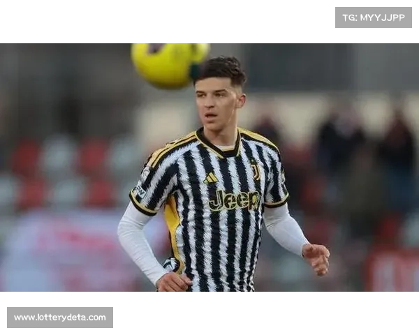 萨索洛球员穆哈雷莫维奇乌龙吊射,助尤文图斯领先。 萨索洛球员穆哈雷莫维奇乌龙吊射,助尤文图斯领先。